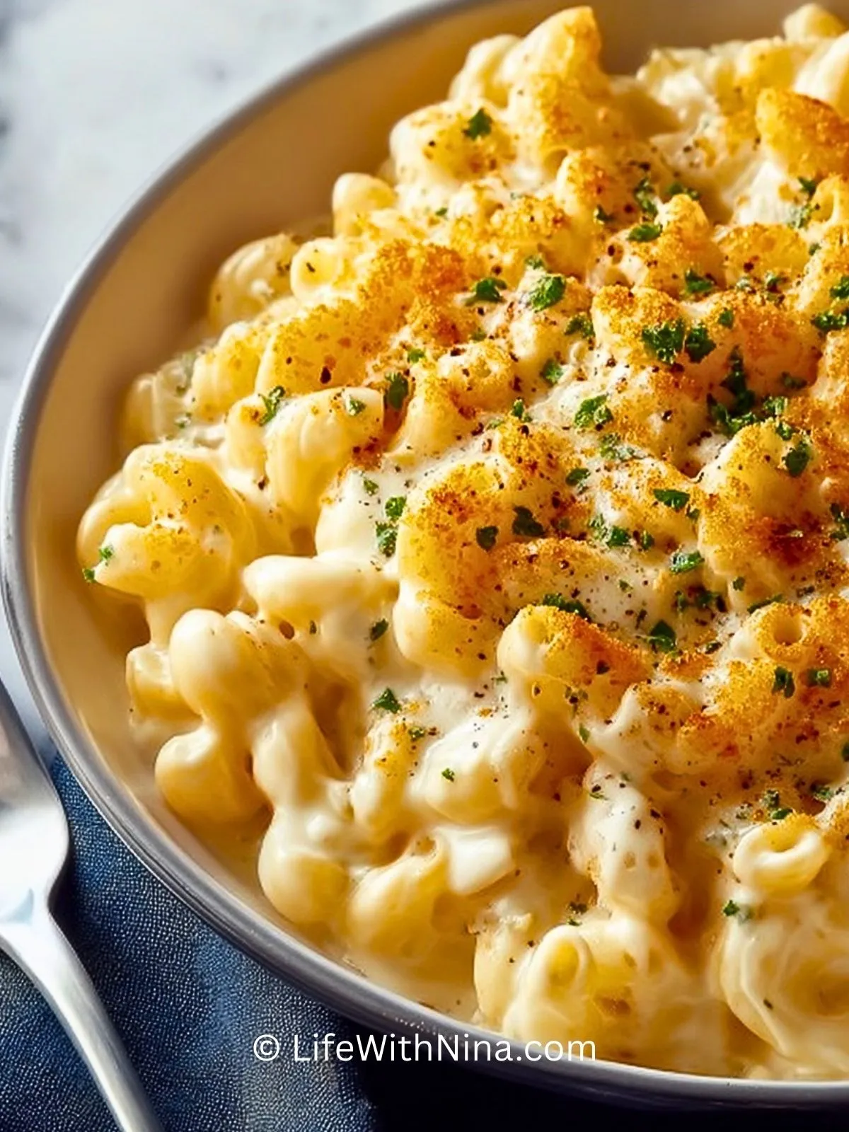 cremige-weise-cheddar-makkaroni-und-kase